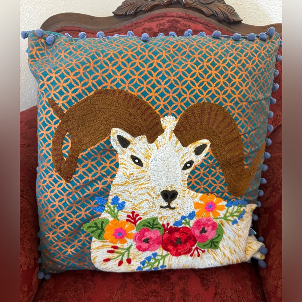 Throw pillow